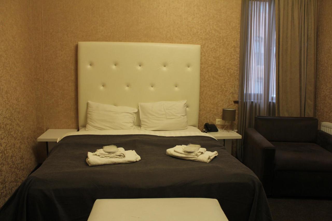Hotel Plaza Tbilisi Buitenkant foto