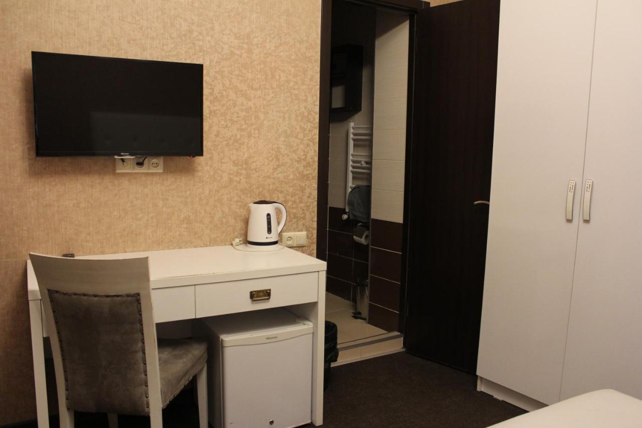 Hotel Plaza Tbilisi Buitenkant foto